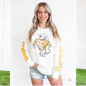 Tennessee Vols White and Orange Graphic Long Sleeve Tee